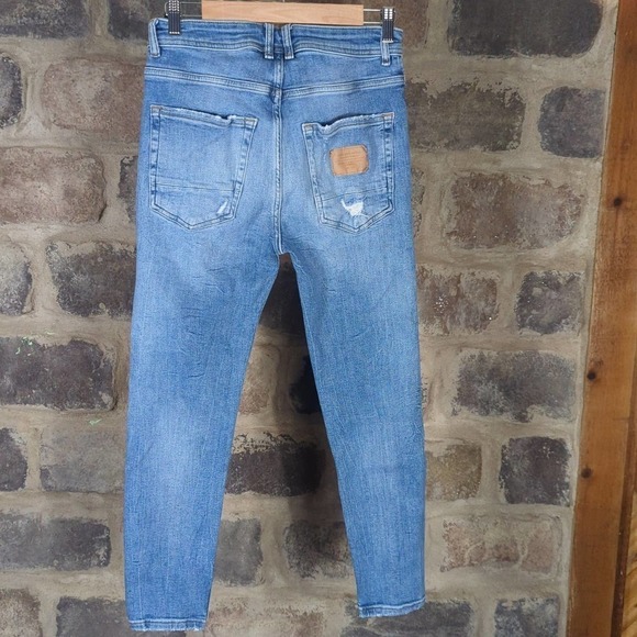 Zara Jeans Distressed Skinny Woman's Size 31 Light Wash Stretch Ankle - Picture 5 of 15